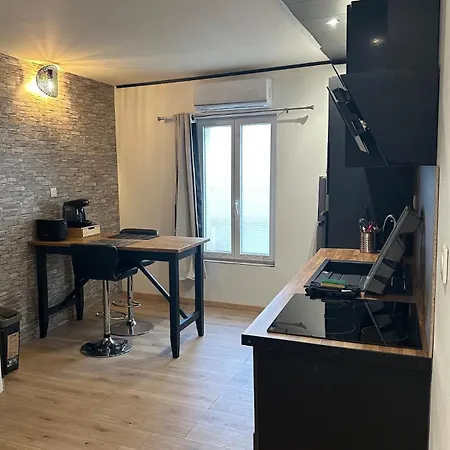 Daire T2 Climatise 15 Min De La Cite Medievale A Pied Carcassonne